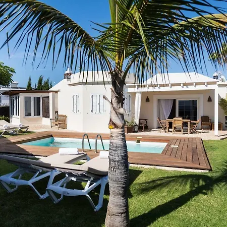 Puerto Del Carmen Sleeps 6 Pool Wifi T812191