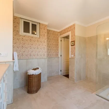 Puerto Del Carmen Sleeps 6 Pool Wifi T812191 * Пуэрто дель Кармен